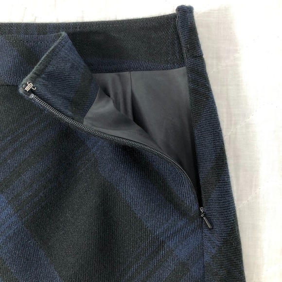 Ann Taylor Loft Skirt Women's Size 6 Blue Black Tartan Plaid Mini Lined Side Zip - Picture 4 of 11
